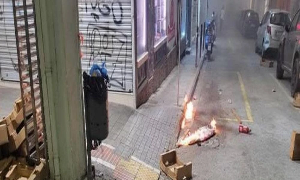 Πάτρα: Βροχή από μολότοφ στην πορεία για το Πολυτεχνείο - Προσαγωγές και συλλήψεις (Βίντεο)